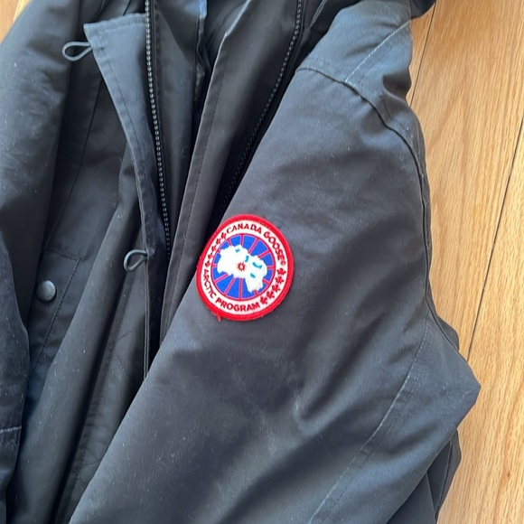 Canada goose jacket - Picture 5 of 6